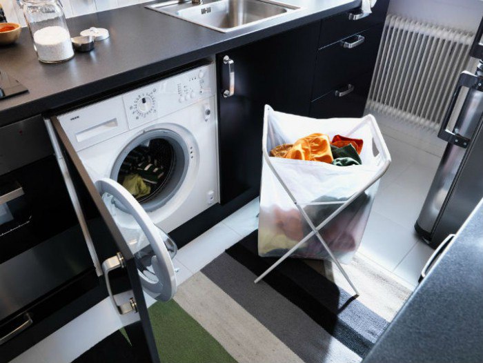 Стиральная машинка на кухне – удобно и практично