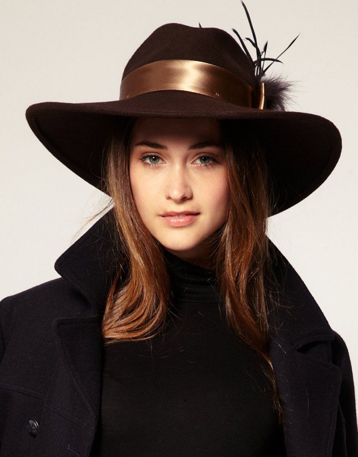 Женская шляпа с широкими полями как ухаживать и с чем носить