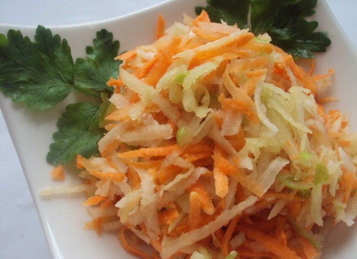 Хотите получать от еды не только удовольствие, но и пользу – приготовьте салат из топинамбура
