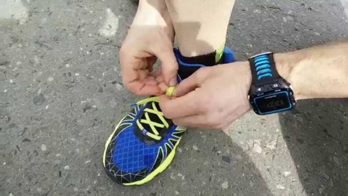 Несколько способов, как оригинально завязать на обуви шнурочки