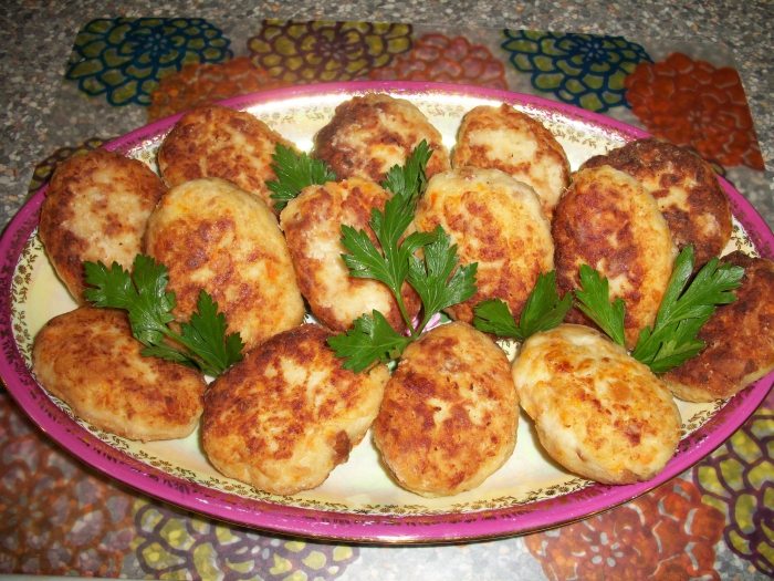 Котлеты из минтая вкусные на сковороде сочно и вкусно рецепт с фото пошагово