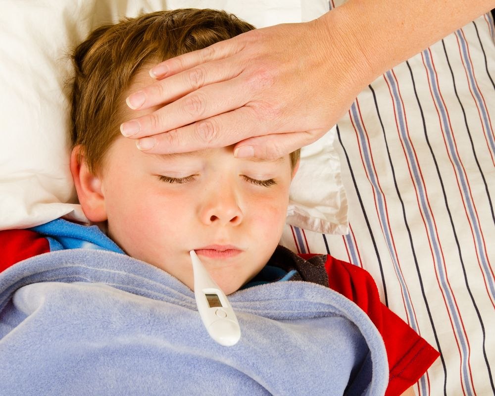 У ребенка ночью температура 38 а днем нет есть кашель что это такое thumbnail